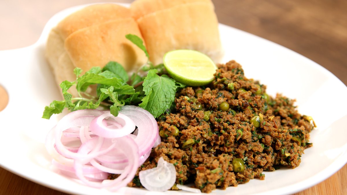 NinjaAdventurez's tweet photo. !! Tasty foodie Travel Tour in Mumbai !!😋😋
Gulshan-e-Iran, Crawford Market.
Jai Jawan, Bandra West
#NinjaAdventureZ #Travel #FoodTravel https://t.co/bCRoAdjDY6
