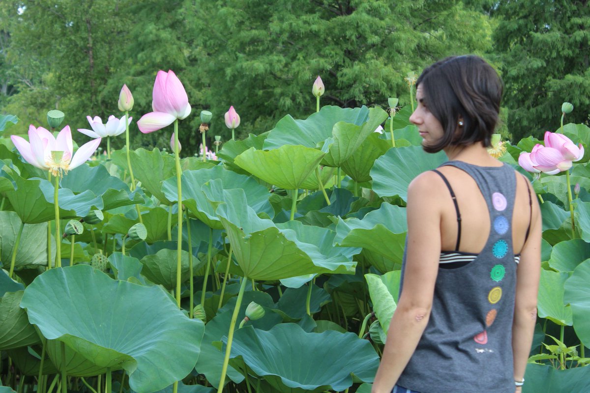 Temple_Flower's tweet photo. Chakras aligned, down your spine! Grab your Temple Flower #chakra tank &amp; get a #FREE sports bra with a $50 purchase! https://t.co/t83L9vlEEA https://t.co/KrLxPMJBhS