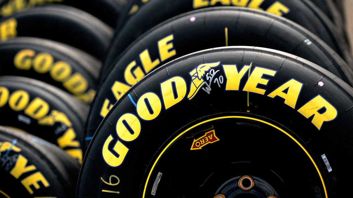 encircle_tire's tweet photo. Our UK data shows @goodyear_uk is the 2nd most recommended brand at Regional Independents in July 2017! #seehowyoucompare https://t.co/rhVijDz3Kx