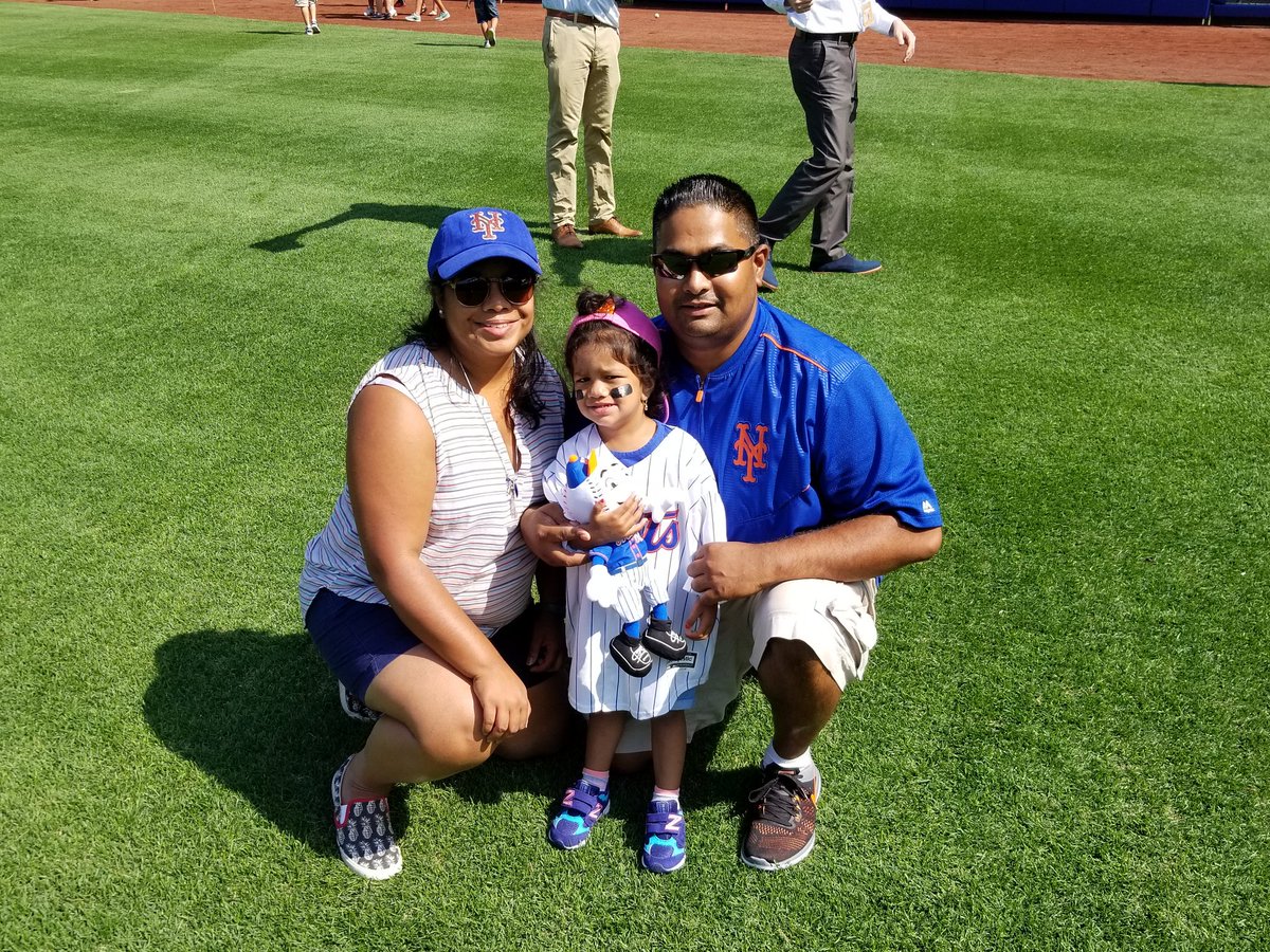 sdcosta1682's tweet photo. #MetsFamilyDay2017 https://t.co/vc2063jFEq