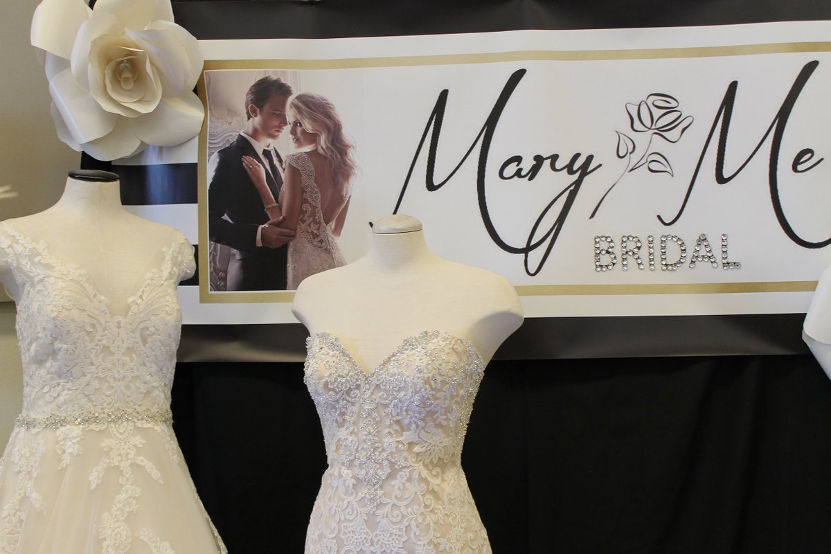 DiscoverDenton's tweet photo. You've got the boy, now find the dress, the cake and the venue, all at the Denton Bridal Show: https://t.co/DTXe2GdkFx #dentoning https://t.co/wgss9fd9eh
