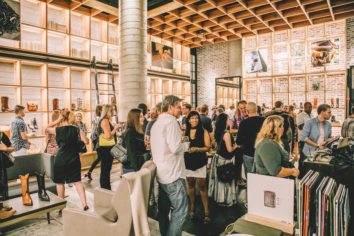TheFryeCompany's tweet photo. Thanks to everyone who came out to our Atlanta 2nd anniversary party! @BulleitUSA @papergardenrecs @CrosleyRadio @LittleTybee #FRYEAtlanta https://t.co/V8tj2UhFLn
