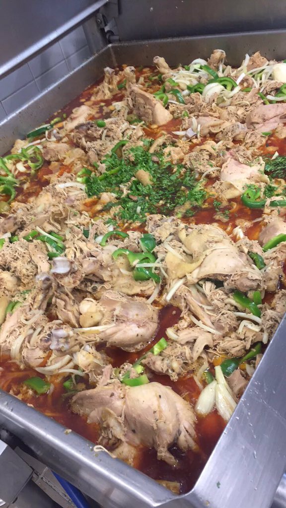 The_Food_Pope's tweet photo. Pollo Guisado ( Chicken Stew) #TrapFood https://t.co/wEzMf2ExfA