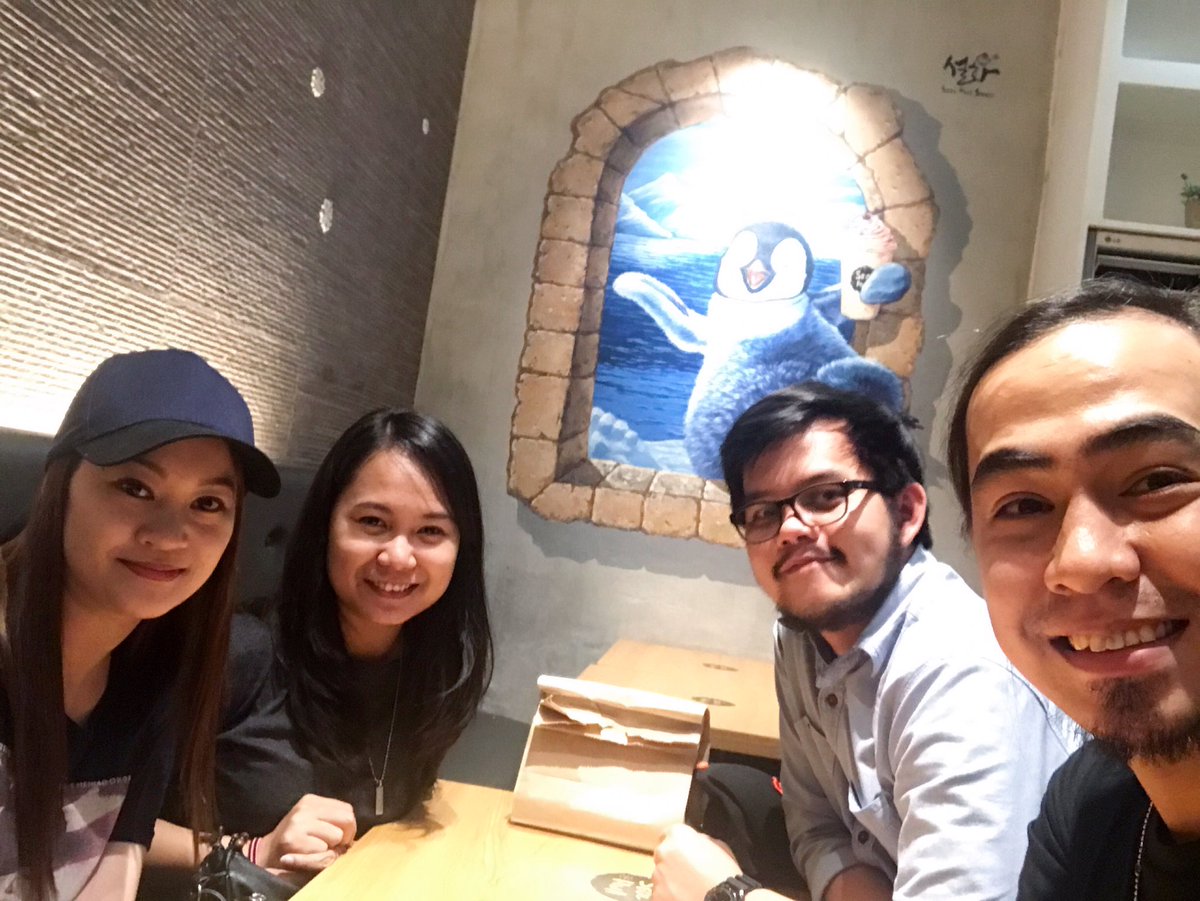 rhuszell11's tweet image. friends. #CSU #prosync #unexpectedmeetup 😁🤣