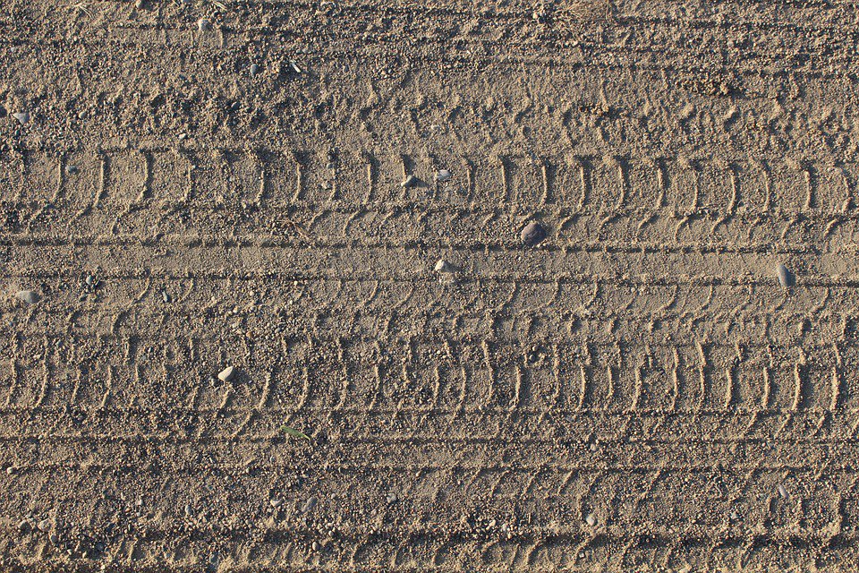 piggusheng's tweet image. About 4,600 years ago, the Egyptians laid what may have been the world's first paved road. #FactualFriday #FirstRoad nyti.ms/2sv0dyp