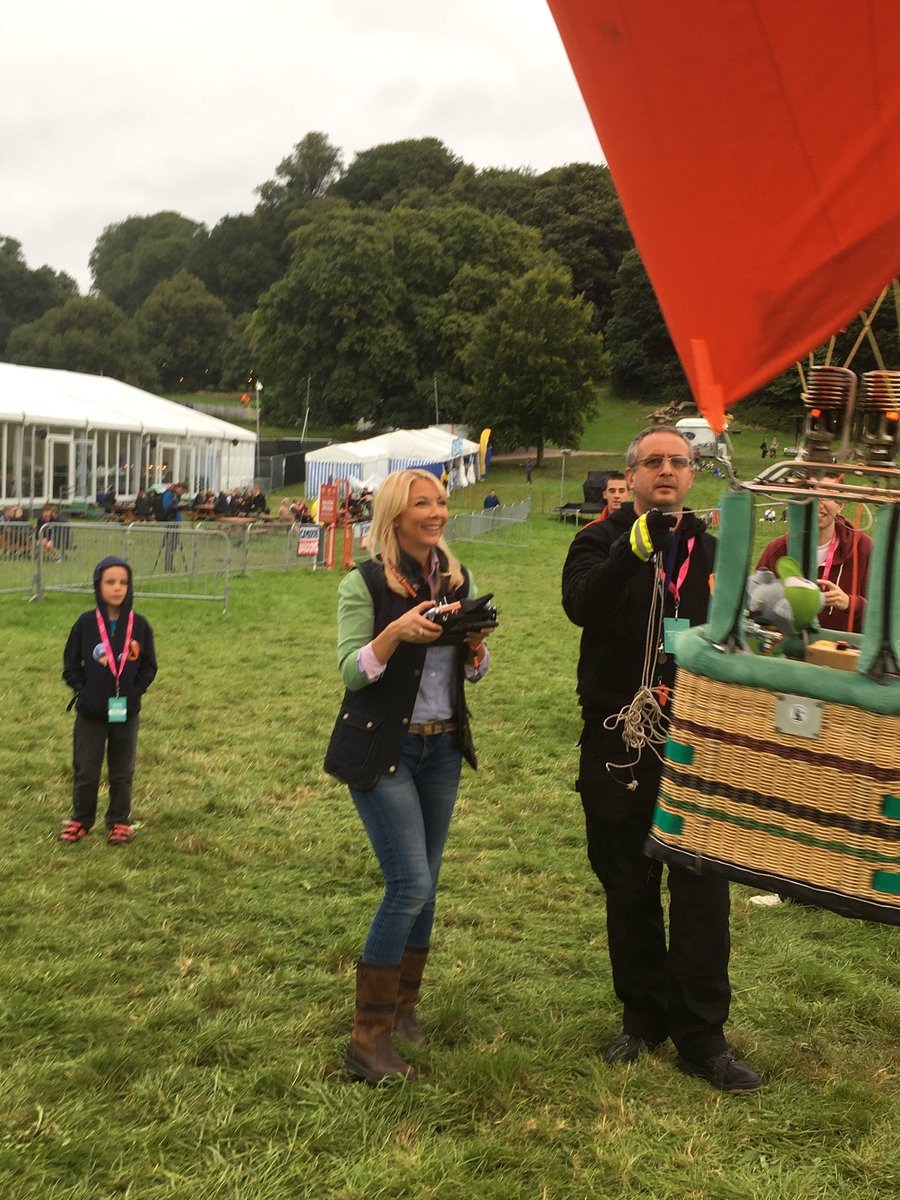 alexlovelltv's tweet photo. I just flew a little balloon!! #BristolBalloonFiesta https://t.co/K13UJQ2VRA