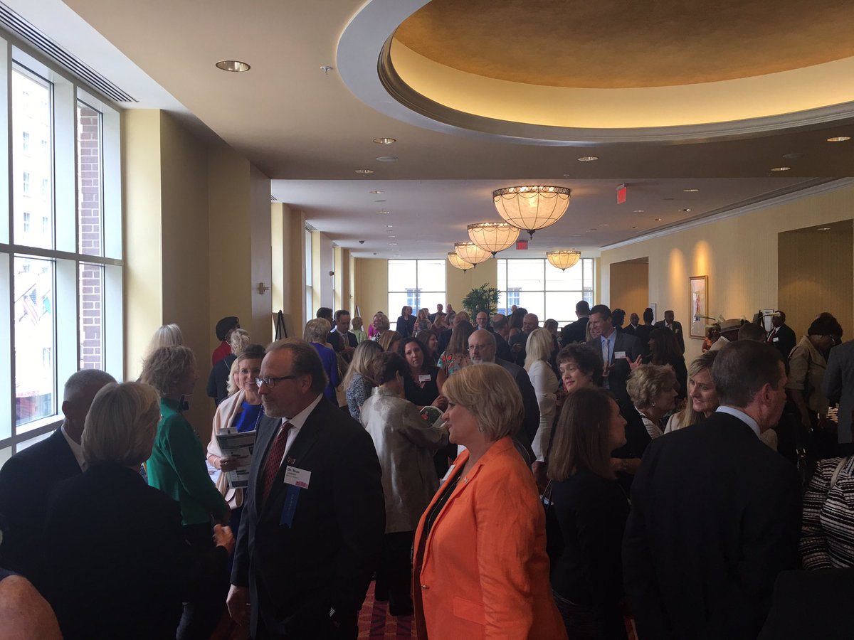 MaryvilleU's tweet photo. Packed house for the @stlouisbiz Journal's #MIBWSTL Awards, sponsored by Maryville U. https://t.co/jZcmgkrGLU
