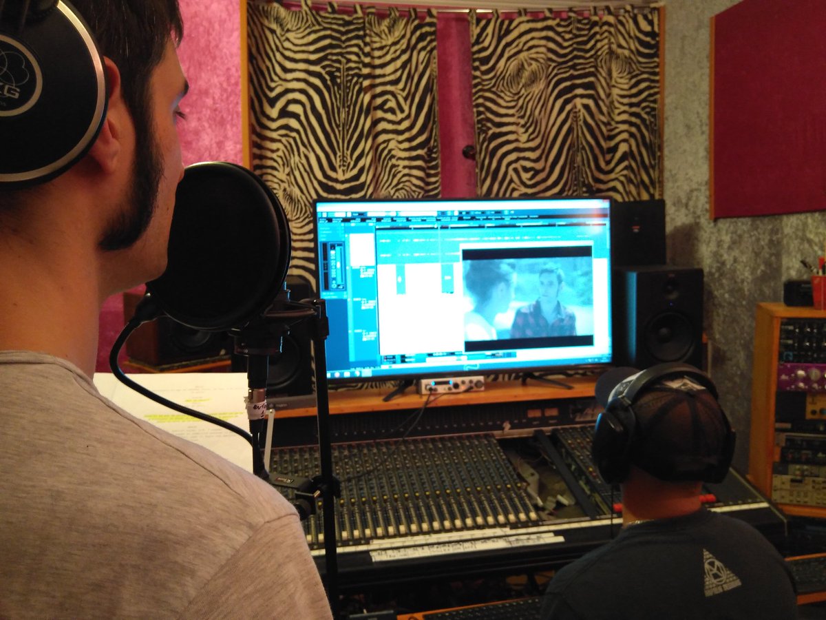 RandomSBilbao's tweet photo. Doblando voces en NorteEstudios with Mr. Koldo Maza a los controles. #recording  #doblaje #recordingstudio #nonstop #spot #laboralkutxa https://t.co/ju3Dx5GggB