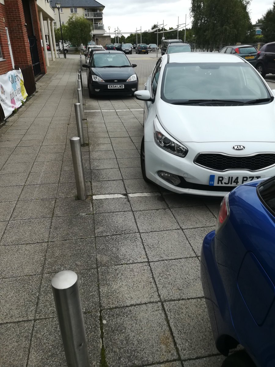 Oxley Parker (oxleyparker) Twitter