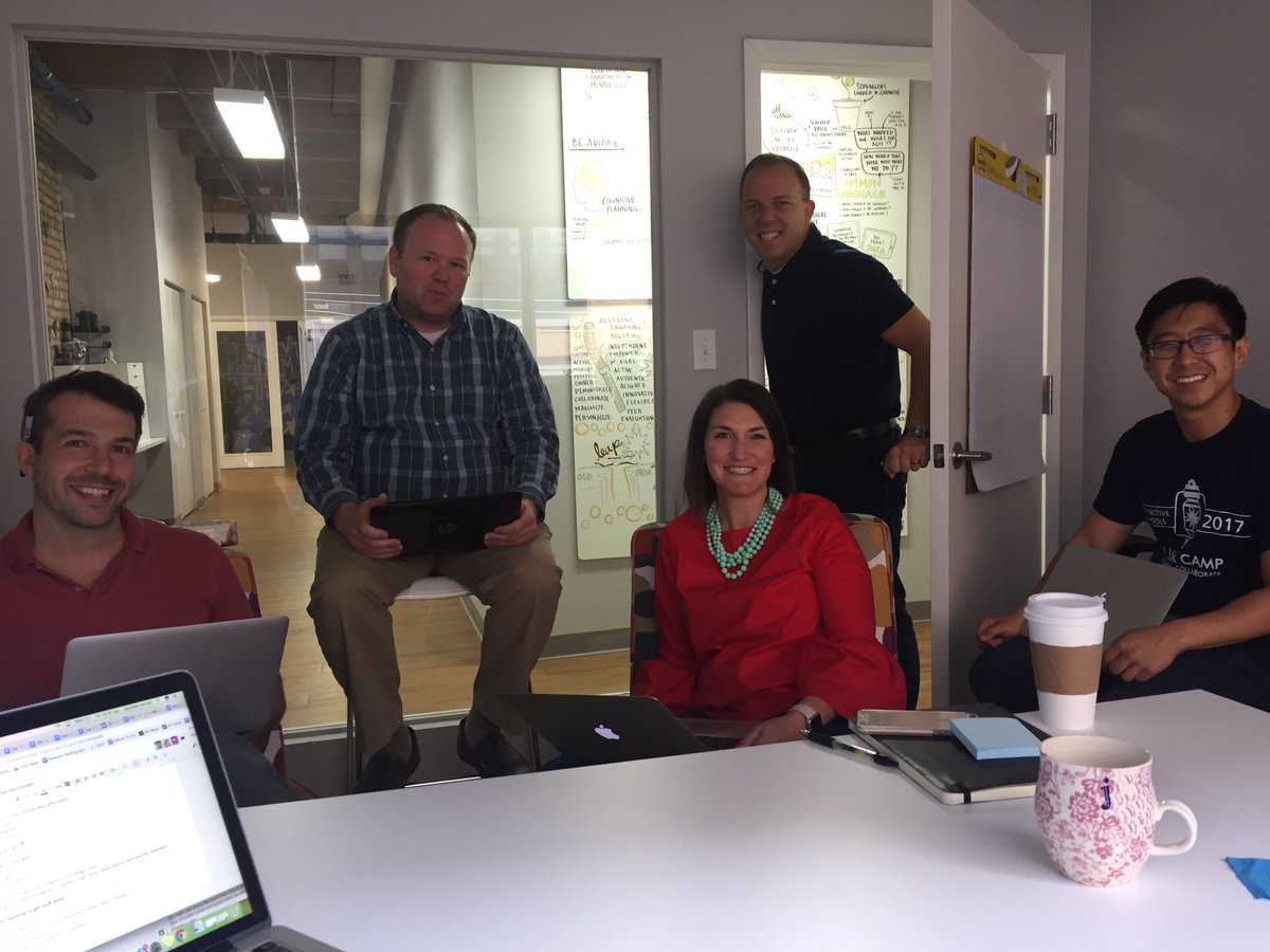 jlferrari128's tweet photo. So thrilled to work alongside such awesome @Distinctive_Edu colleagues and thought leaders! #execteam #dspride https://t.co/S36CYqqPap