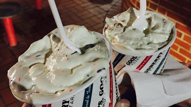 It's Friday! 🙌

Time to celebrate! 🗣🎉

PEANUT BUTTER = FOTD! 🍦😍