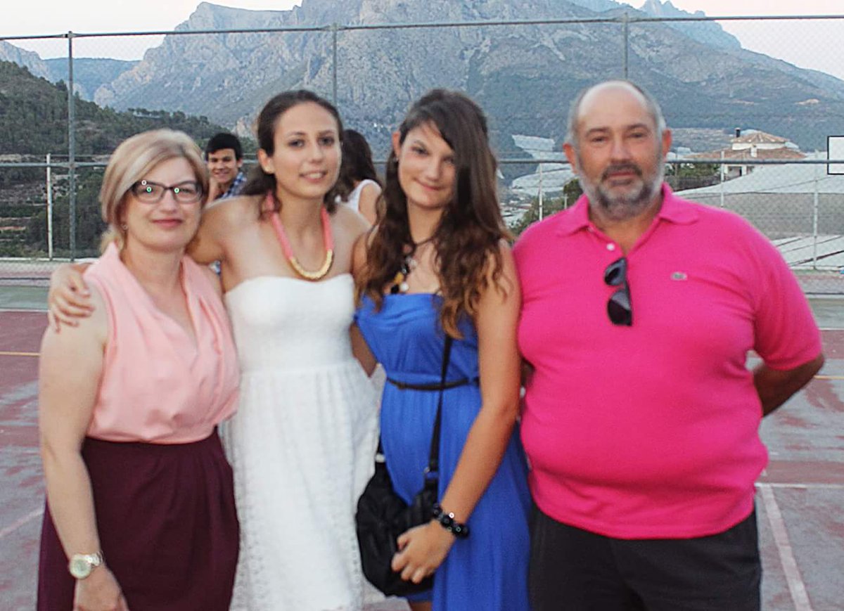 RaquelFuster's tweet image. Os quiero