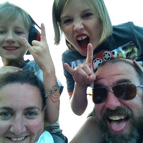 BadFriday's tweet image. #TheBigVirginDayOut Here is the Friday Family at Latitude Fest! Rocking out! 🤘🤩🤘