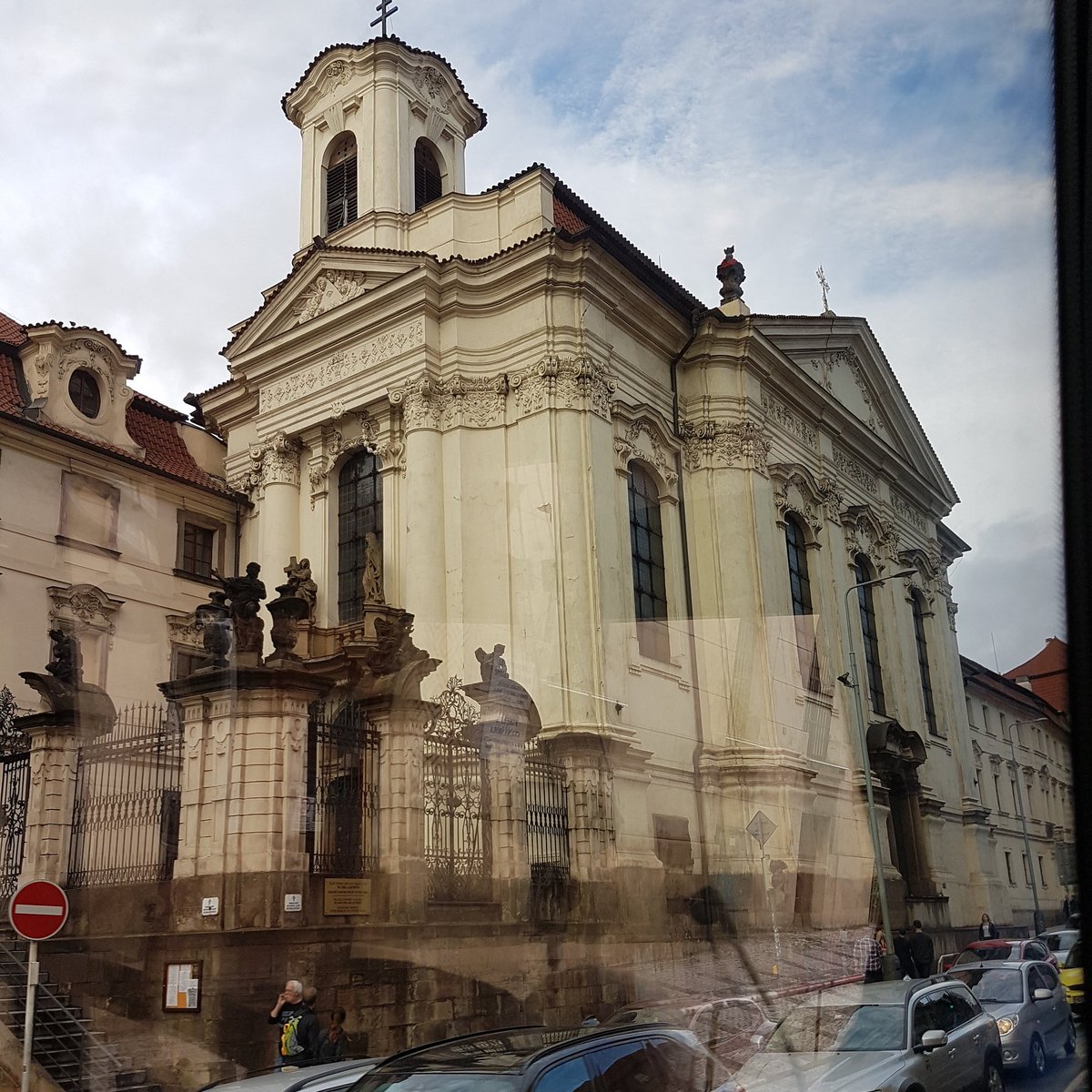 lauragomezmacho's tweet photo. First glimpse at #StCyrilandMethodius and #OperationAnthropoid in #Prague! #soexcitedtovisitthecryptonsunday https://t.co/b6miRVFr0O