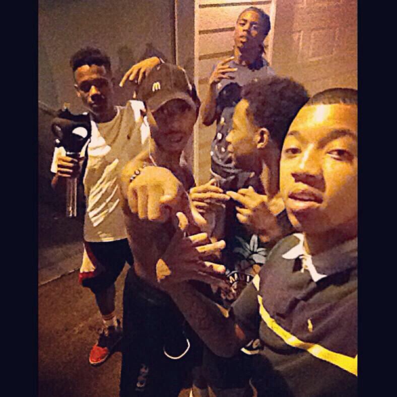TheSinBaby's tweet photo. Tum bout 2014 was bout the livest summer. Live shit erday. #LLJAYPEE #FreeKillaKyle https://t.co/FMJzmUKP20