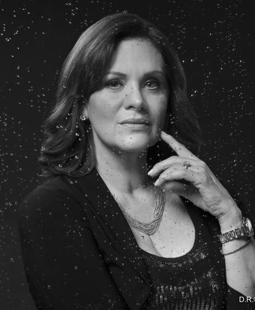 AnaXd111's tweet photo. Aquí mi #Mercy ,espero de corazon que te guste @ebuenfil .Te deseo un bonito domingo,besos! #LaDobleVidaDeEstelaCarillo https://t.co/peXdJtdwNO