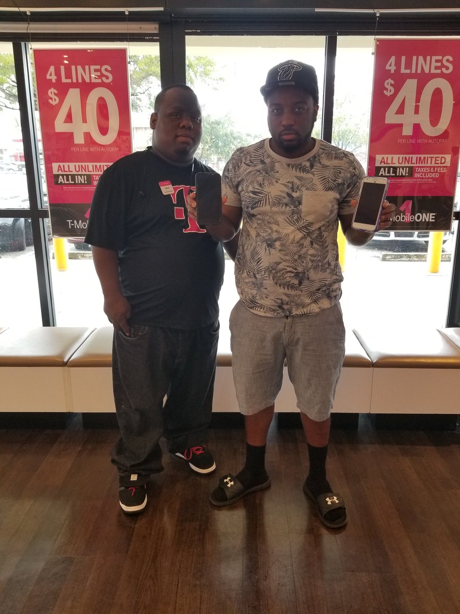 MagentaRanger's tweet photo. Switched from @verizon to @TMobile 2 #googlepixelXL on the worlds best Network #OutOfTheRed @KatyaRaskin @miamiboi995 #MagentaFam #Team8637 https://t.co/O939WIqM0G