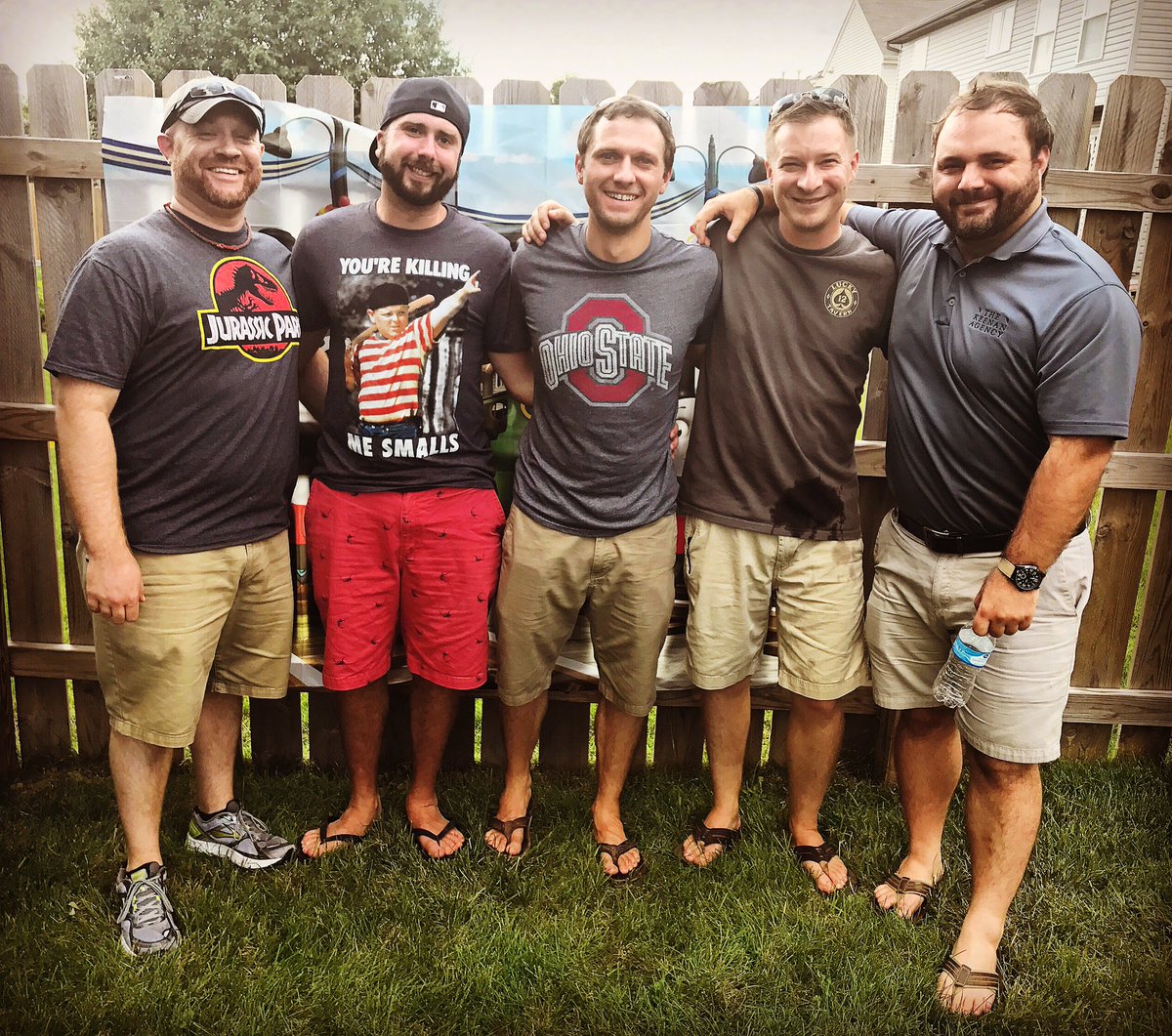 Someone didn't get the #Khakis memo 🙄