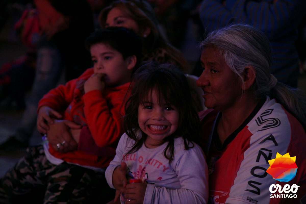 CreoSantiago's tweet photo. Una tarde de entretenimiento, risas y protección a futuro en el Nodo Tecnológico.

#CreoSantiago https://t.co/jYGHVrf5OM