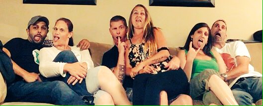 Hey_Kers's tweet photo. ❤️Absolutely adore these people❤️ #Friendship #saturdaynight #HAHAHA https://t.co/hMqb9zTihM
