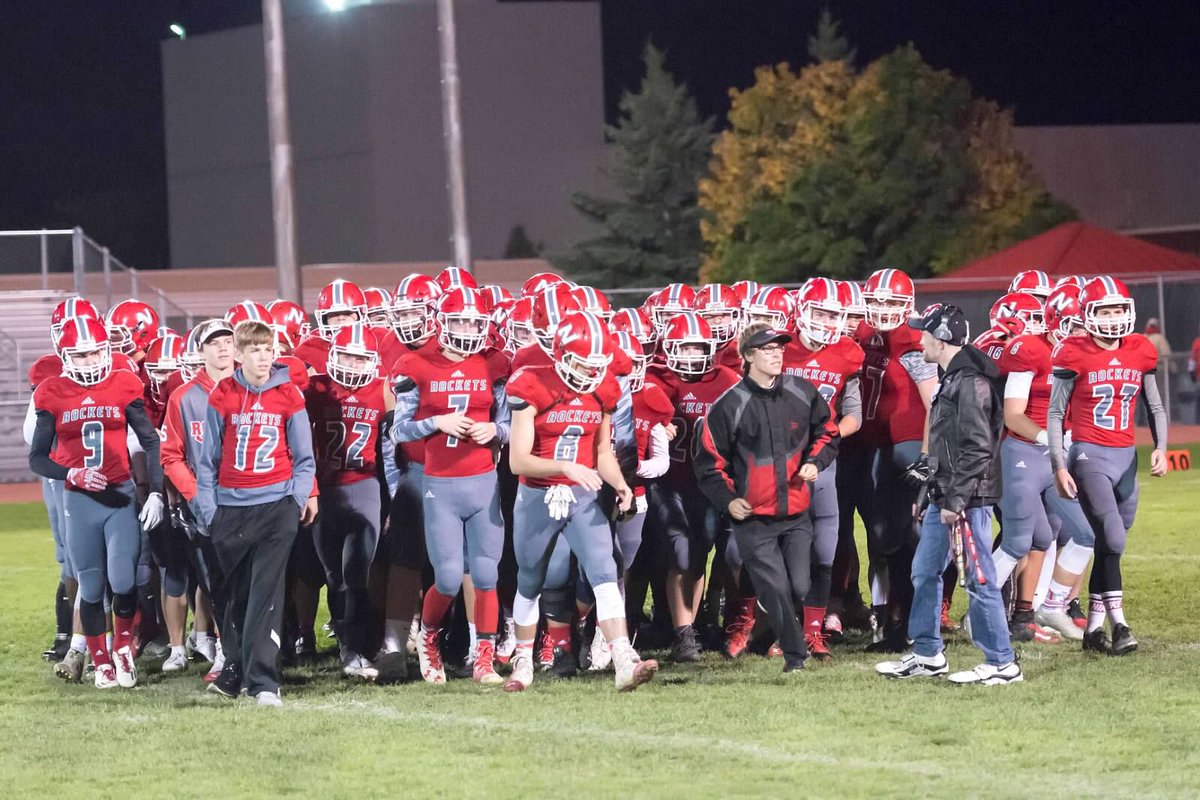 LoganEiden11's tweet photo. Don't sleep on those boys from Neenah😴😴 their HUNGRY  #savageszn https://t.co/VkDHRM4ciq