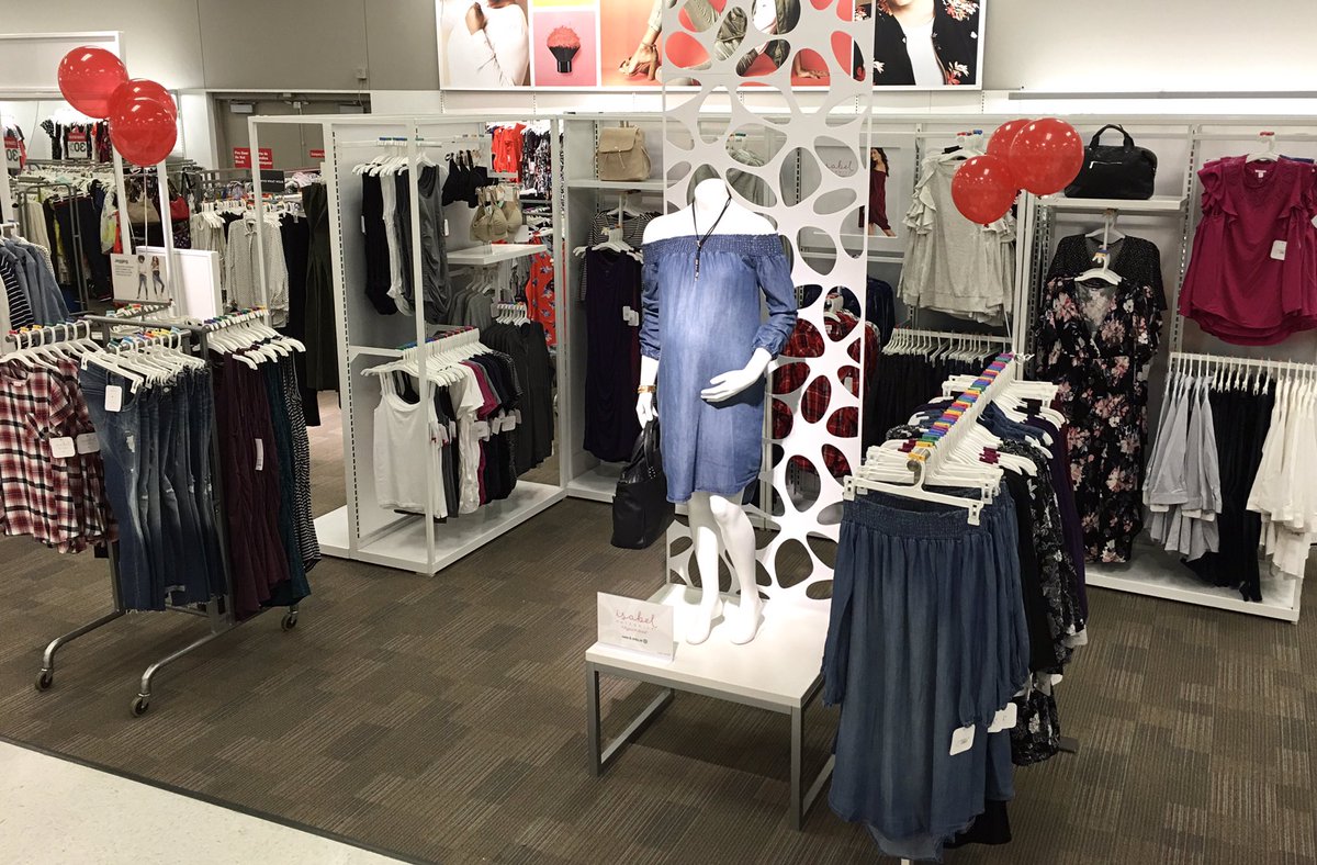 Hello, Isabel! So excited to introduce our new brand to our guests! #Isabel #TargetStyle #VMTL @HutchTimothy @PjeturSigurdson <a href="/Des_Rios1/">Desiree Rios</a>