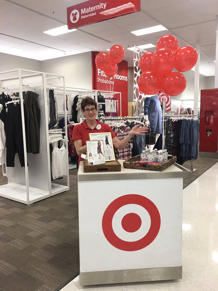 Our brand ambassador Chris putting the WELCOME in W.I.R.E! #TargetStyle #VMTL @HutchTimothy @PjeturSigurdson <a href="/grassroots22/">Bill Lanza</a> @jhowells81.