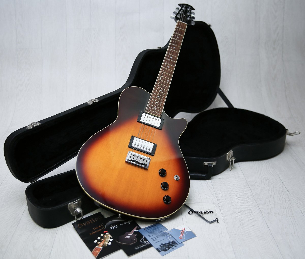 GreenwoodsMusic's tweet photo. MINT! USA Ovation VXT Hybrid Acoustic/Electric Sunburst &amp; Original Hard Case £995.00 - https://t.co/iFcG9XTXhF…/mint-usa-vox-vxt-hybrid… # https://t.co/7XwGXM4fxO