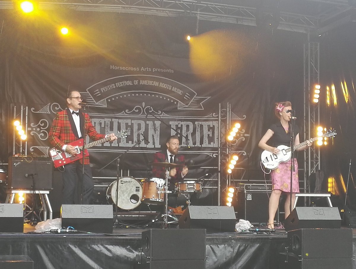 perthTCH's tweet photo. Lord Rochester brings @SouthernFriedPH outdoor stage to a close. Roll on 2018 #Sfried2017 @CreativeScots @eventscotland https://t.co/7jZ12XiFxH