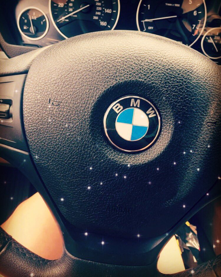 opleeez's tweet photo. My car is my bff https://t.co/rJCvNaOvI0