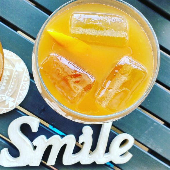 conpanypostre's tweet photo. Cóctel Vermouth Naranja
Ideal para la terracita

https://t.co/ZDtlXJ887Z? https://t.co/L0Ueh7ygj0