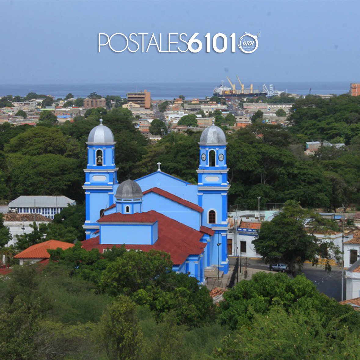 Hoy les regalamos el azul de Santa Inés. 

¡Que tengan el mejpr Domingo posible!