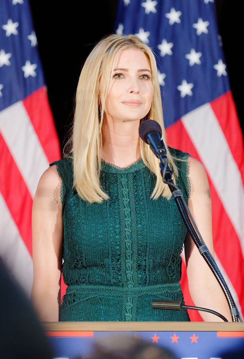 IvankaTrumpFanx's tweet photo. @IvankaTrump 💕🇺🇸 https://t.co/u93VnaLxAo