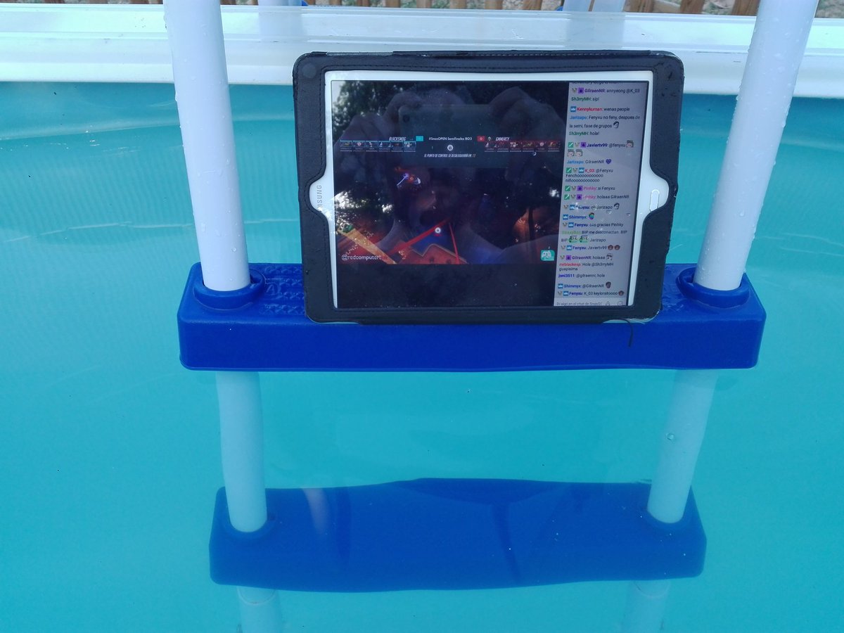 BigDaddy_Gamer's tweet photo. Gran día! Piscina y torneo de #Overwatch de @SnasGG. Esta #SnasOPEN me está encantando https://t.co/TSN1FHgpRJ