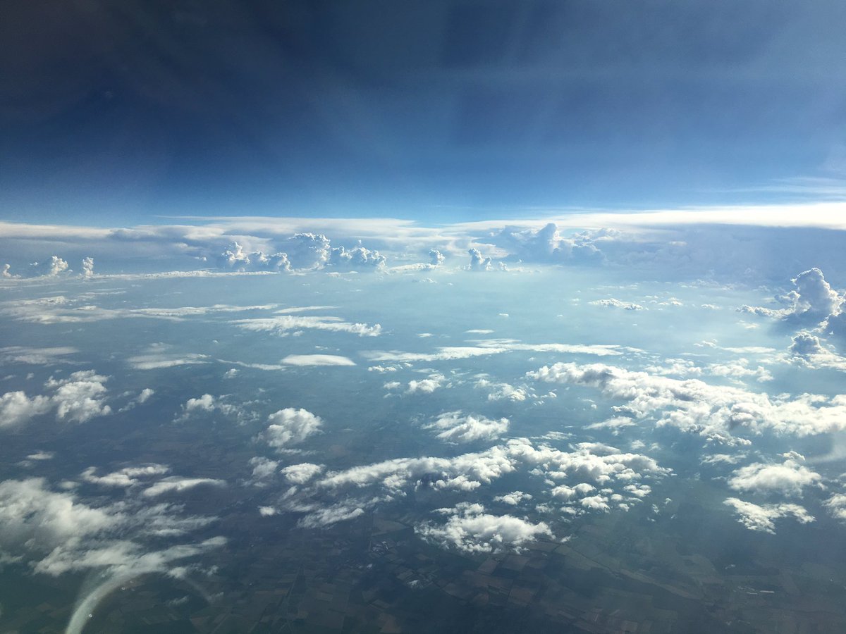 markparbhoo's tweet photo. Lots of big ⛈⚡️around Northern Europe today and avoiding action reqd to keep it smooth! #a320 #ba887 #weather https://t.co/CRTLnpaqnS
