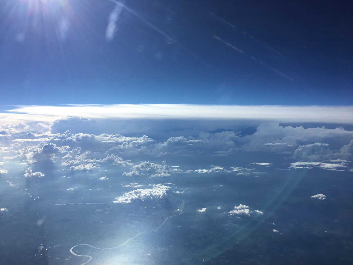 markparbhoo's tweet photo. Lots of big ⛈⚡️around Northern Europe today and avoiding action reqd to keep it smooth! #a320 #ba887 #weather https://t.co/CRTLnpaqnS
