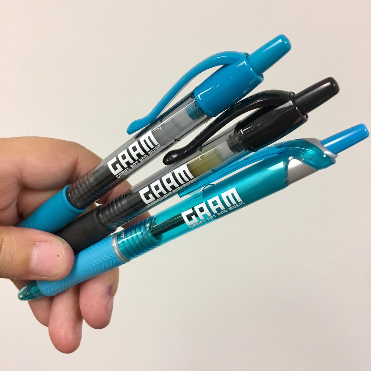 eliasneln's tweet photo. Pens for the #gaamshow by @ILoveGAAM #gaamaug12 https://t.co/7yXzUWlJrJ