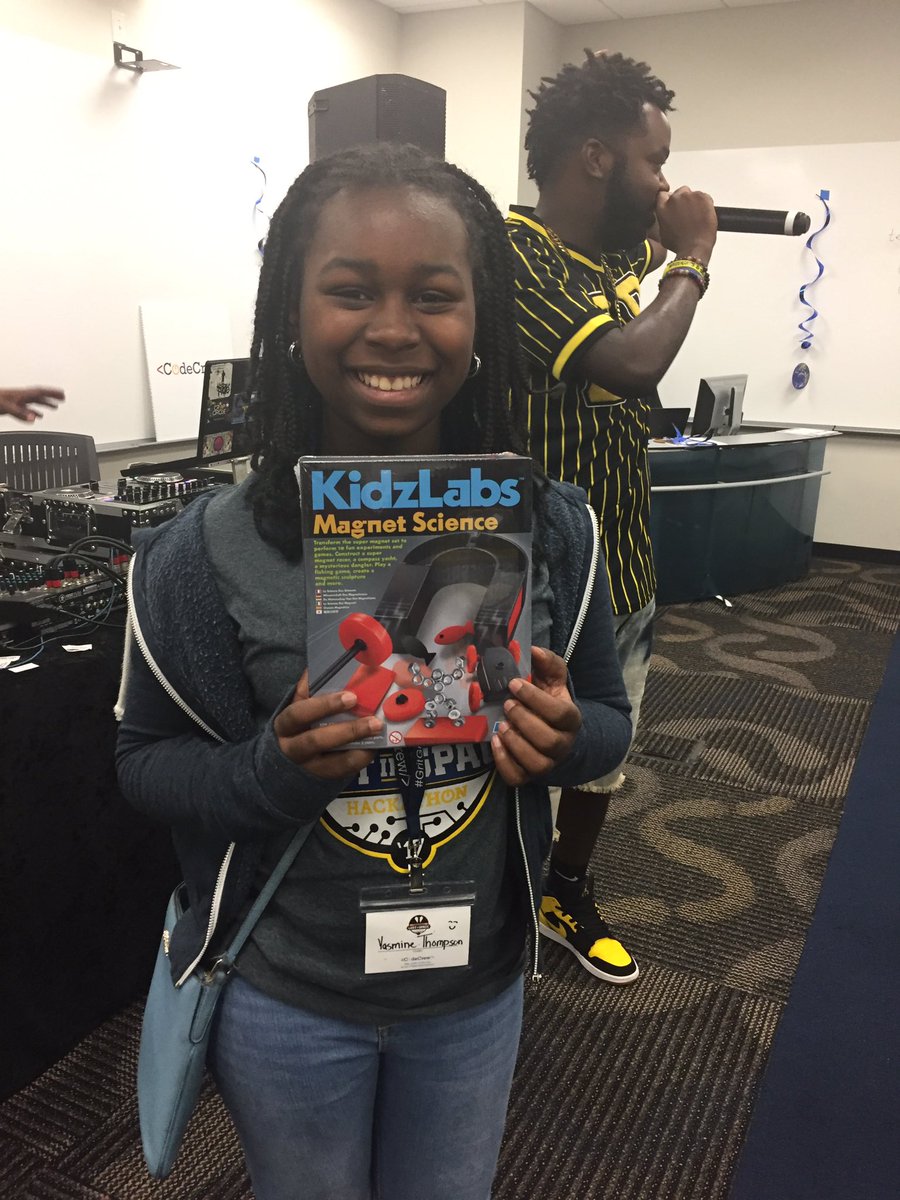 _CodeCrew's tweet photo. One of our lucky raffle winners! #LostInSpaceHackathon https://t.co/TAjD1ixX9D