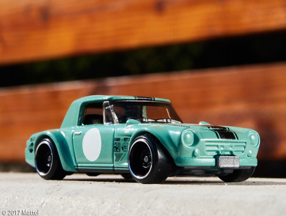 Hot_Wheels's tweet photo. Perfect Sunday driver. 👌😎 Who's got the Fairlady 2000 in their collection? https://t.co/Tb5AgSxAsN