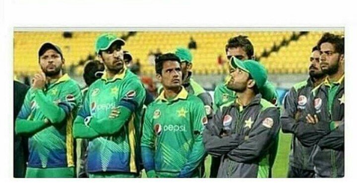 jwd_Alii's tweet photo. When Teacher says...
Aj test kis kis KO #Tyaar ha... https://t.co/G27y56Zn4V