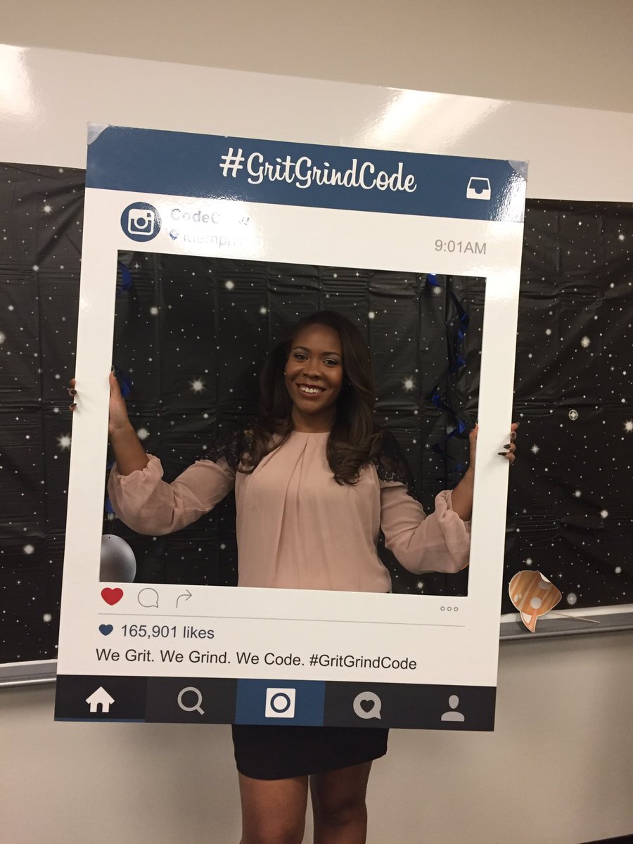 _CodeCrew's tweet photo. Shout to @TiffanyWMC for stopping by to cover the #LostinSpaceHackathon https://t.co/XuFMhH18rK