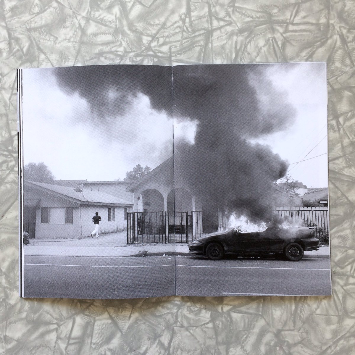 NightedLife's tweet image. It's Later Than You Think by David Root, 2017
•
#nightedsundaypaper 
🗣🗞