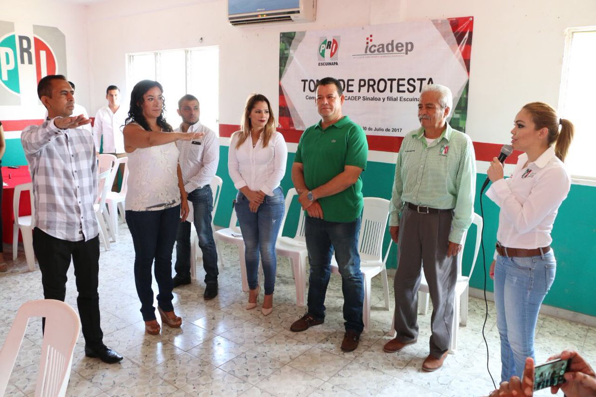 IRHSinaloa's tweet photo. Ricardo Sánchez y Alma Gómez rindieron protesta ante nuestra Pdta @Paola_Garate como Dirigencia de nuestra #FilialEscuinapa ¡Enhorabuena! https://t.co/VsxRetDRCI