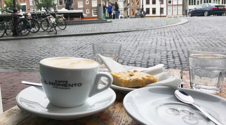 Caffe Il Momento. Een Sunday kind of love… blog now online: catch52.nl/caffe-il-momen… #Amsterdam #CatchoftheDay