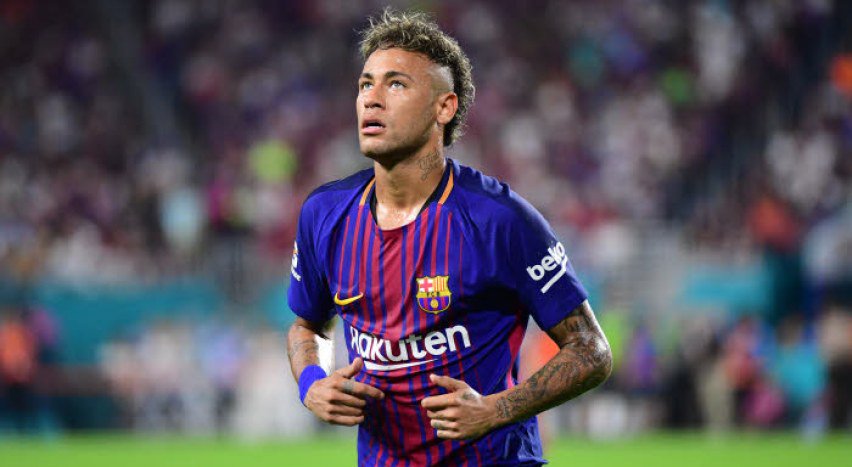 Nabil_djellit's tweet photo. Par rapport au règlement du #FPF, le #PSG va récupérer un joueur libre dont le nom est #Neymar. #Nasser a réussi son coup de génie ! #PSG https://t.co/9FEpPcGtWO