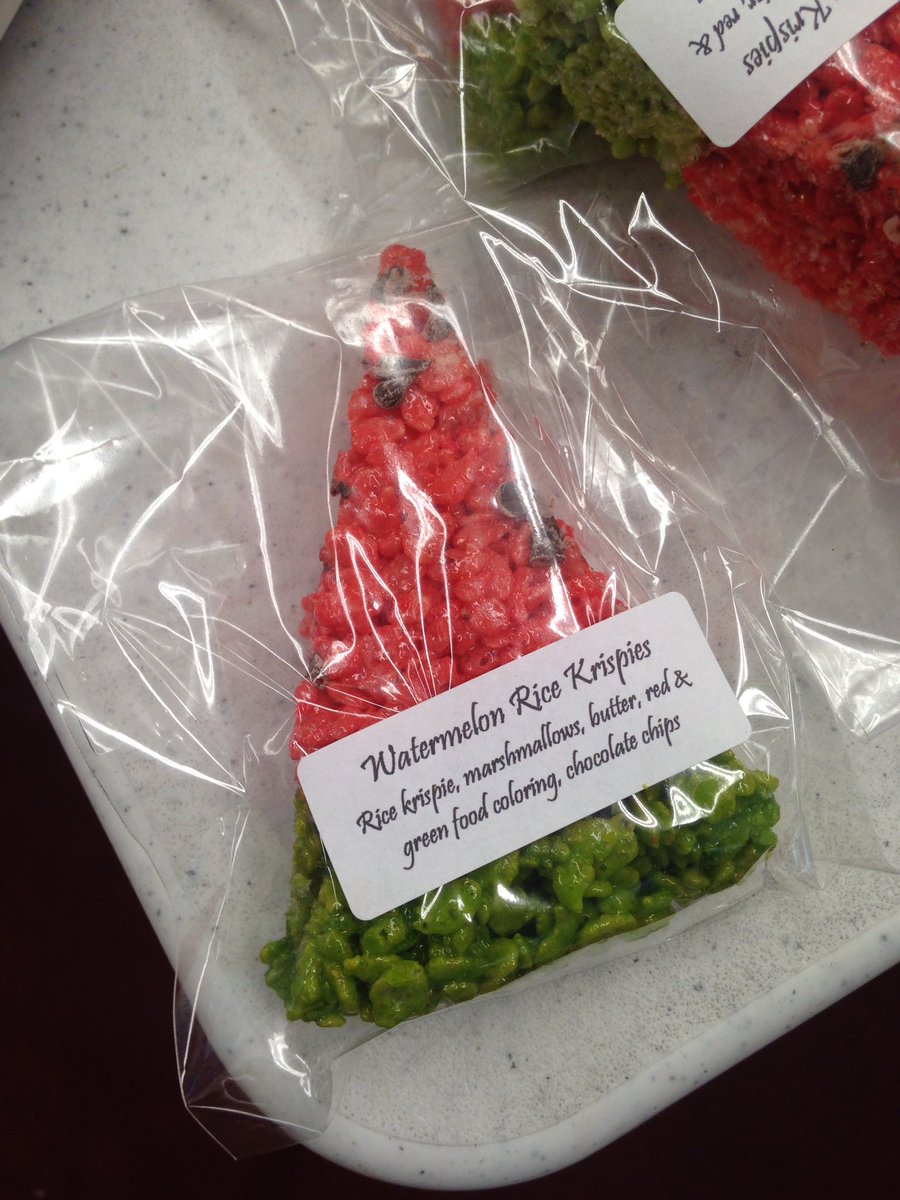 Royse_Daniel's tweet photo. Watermelon rice crispy treats!  #obon https://t.co/41qzAUxtuq