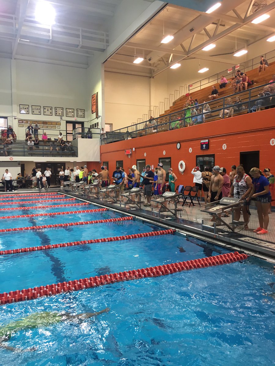 worthingtonswim's tweet photo. Big Ben Paul and the Romanian Rocket about to rock a 200m free in finals! #OhYeahh https://t.co/dJy0O98gaD