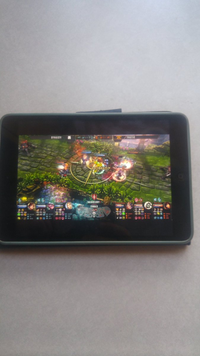 ClanRoyaltyCS's tweet photo. @tlawrow @vainglory  https://t.co/ME1VNBKuoZ