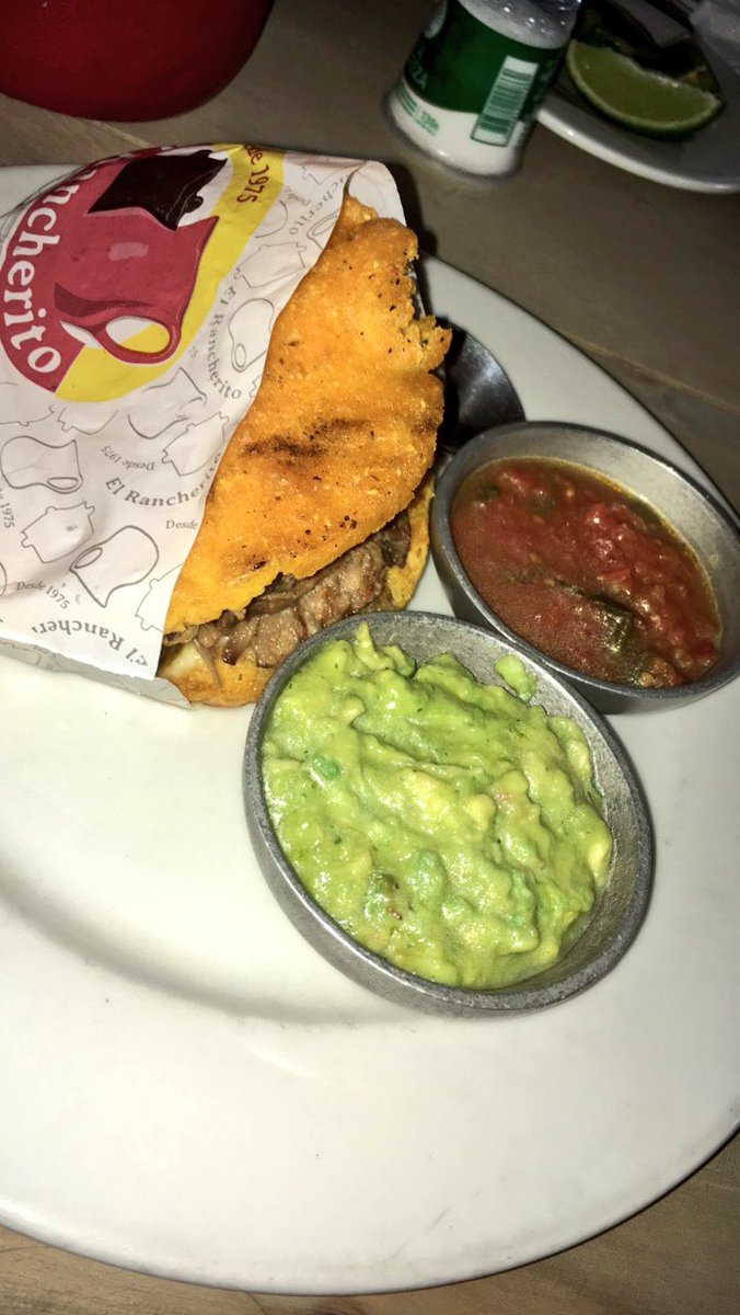 isabela_buza's tweet photo. if you're ever in Medellin do try the arepa Paisa @ el Rancherito. Why is it so good? I don't know the answer but it just is https://t.co/5y9aFOsUHx
