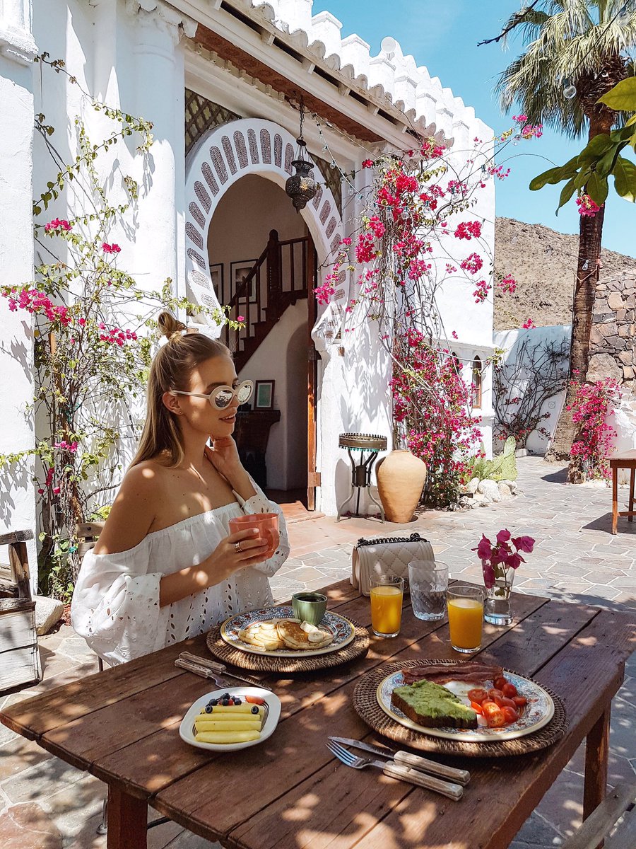 It's Sunday somewhere ✨